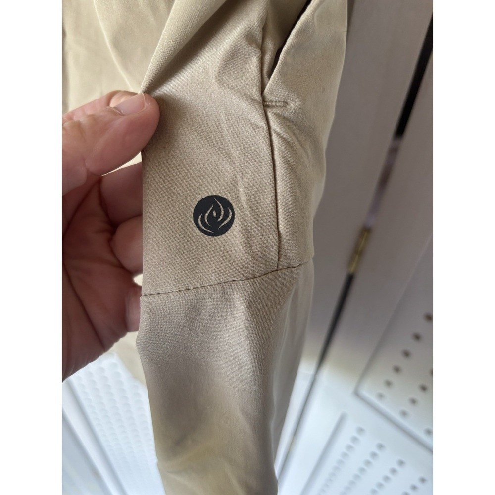 Apana Pull On Cargo Shorts Poly/Spandex Outdoor Active Hiking Beige Men's Lg - Picture 5 of 6